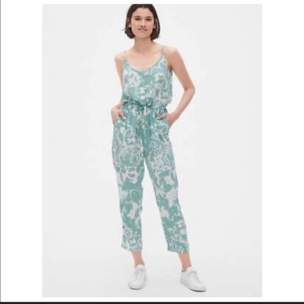GAP Women’s Blue‎ Floral Tank Drawstring waist Jumpsuit Medium Tall